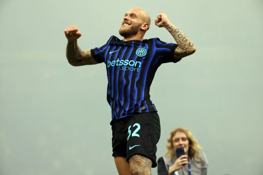 Dimarco esulta