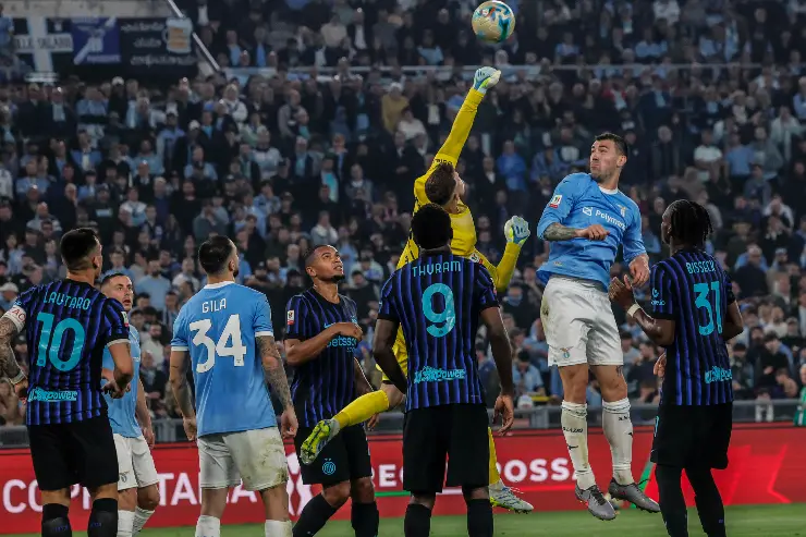Josep Martinez in campo durante la finale di Coppa Italia tra Inter e Lazio