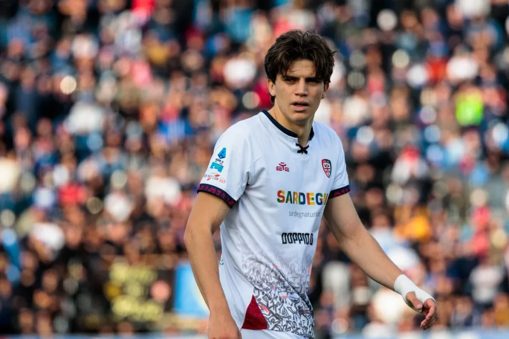Marco Palestra, esterno dell'Atalanta, durante una partita di Serie A con la maglia del Cagliari
