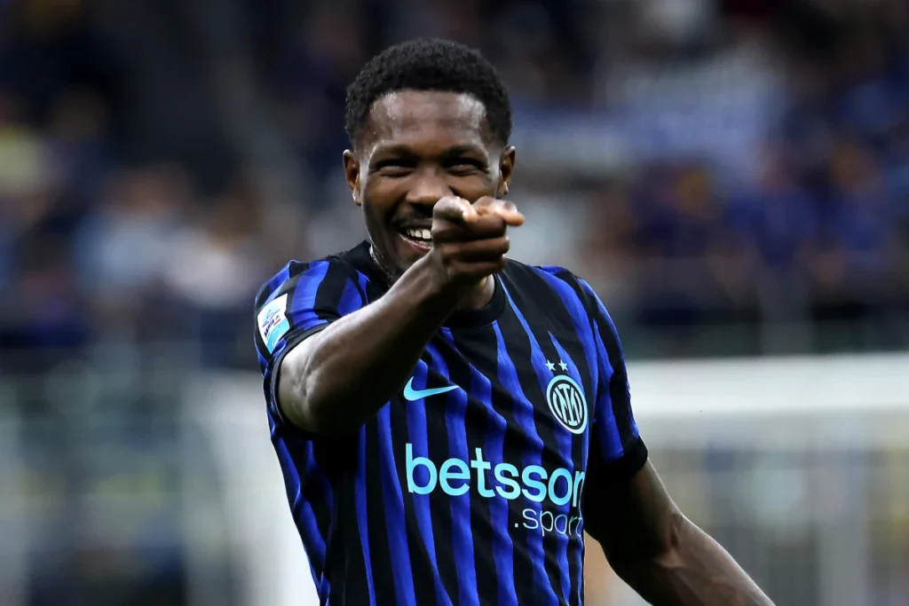 Thuram esulta