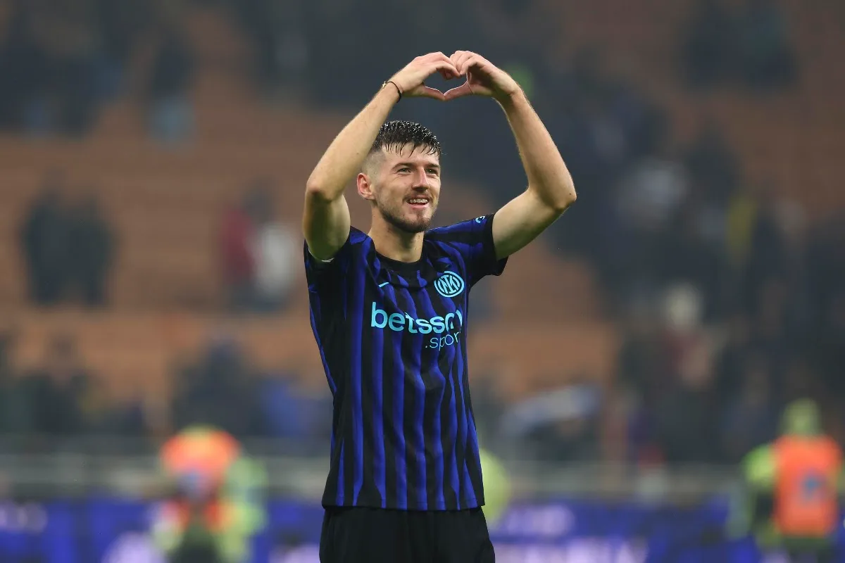 Inter, Sucic ci crede e suona la carica: “Vogliamo vincere tutto!”, poi su Chivu e ruolo