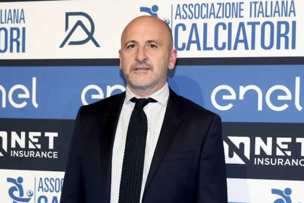 Piero Ausilio durante un evento ufficiale dell'Associazione Italiana Calciatori
