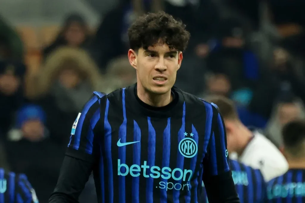Bastoni al centro della difesa dell'Inter in Champions