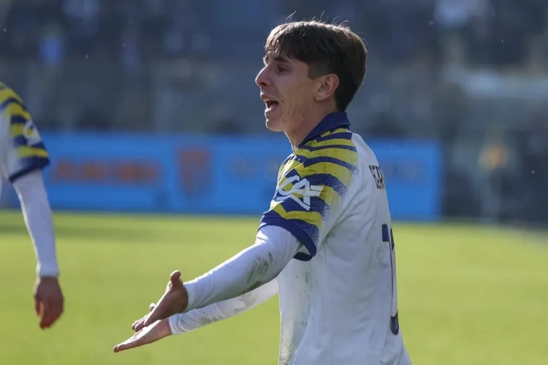 Bernabe maglia Parma durante una partit