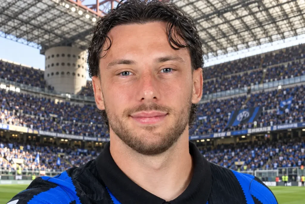 Inter, trattativa aperta per Carlos Augusto: le possibili cifre del rinnovo