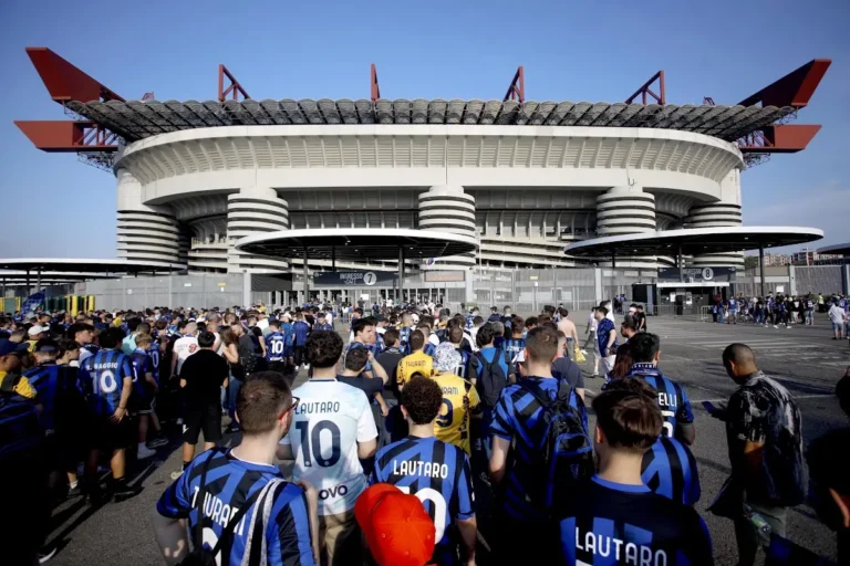 Il comunicato della Curva Nord: "San Siro non va demolito"